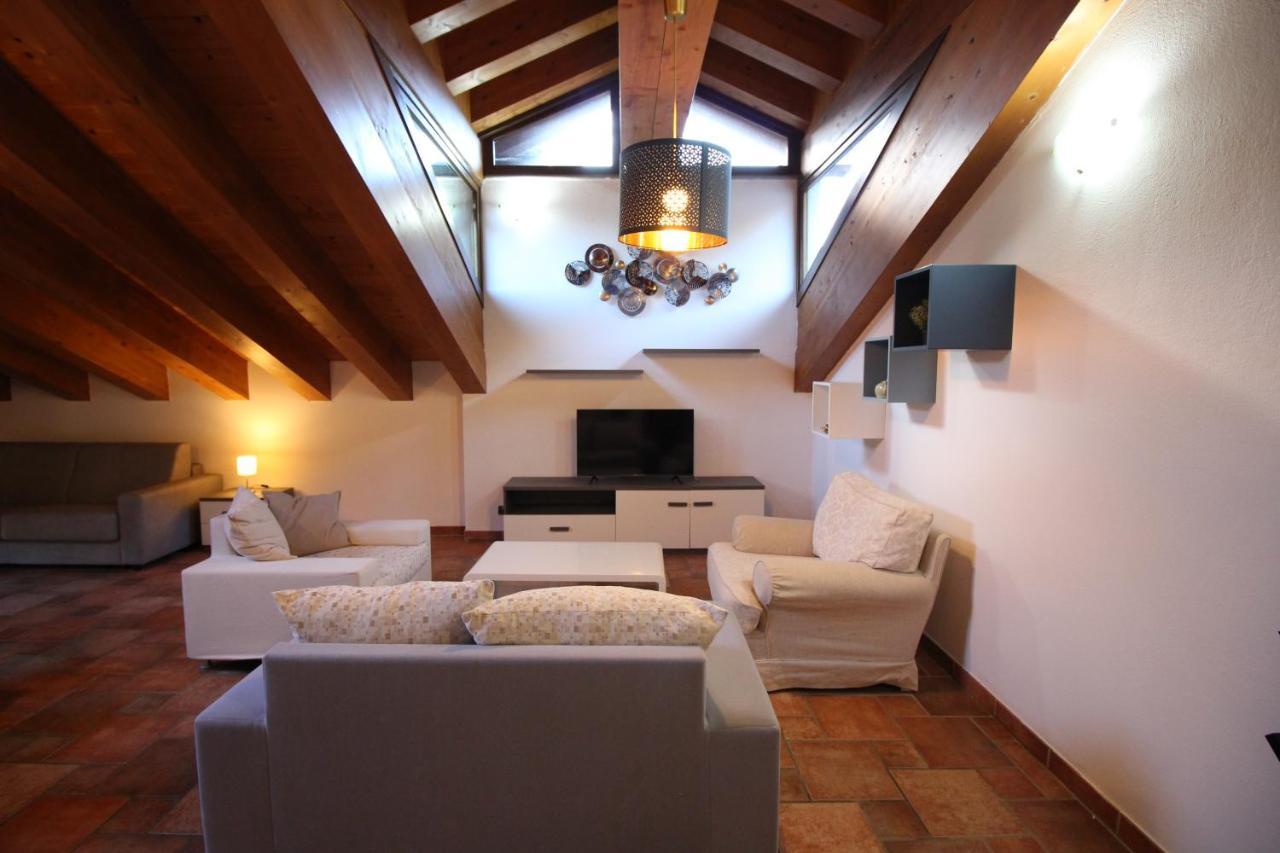 Attico Dell'aquila Apartment *